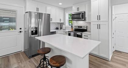 3/2 Corporate 5min-walk Georgetown Square fits 6