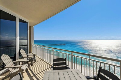 Pelican`s Flight: 2bed 2bath newly renovated condo 17th floor directly on the Gulf! Sleeps 6!