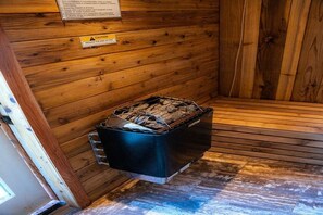 Interior - Cozy Desert Cabin with Canaan Views and Hot Tub (Colorado City)