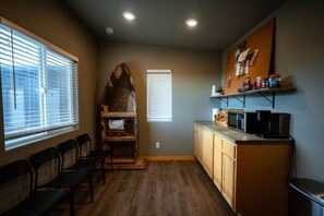 Interior - Cozy Desert Cabin with Canaan Views and Hot Tub (Colorado City)