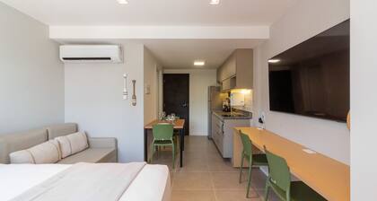 Modern Studio in Lapa With Pool and gym R1205