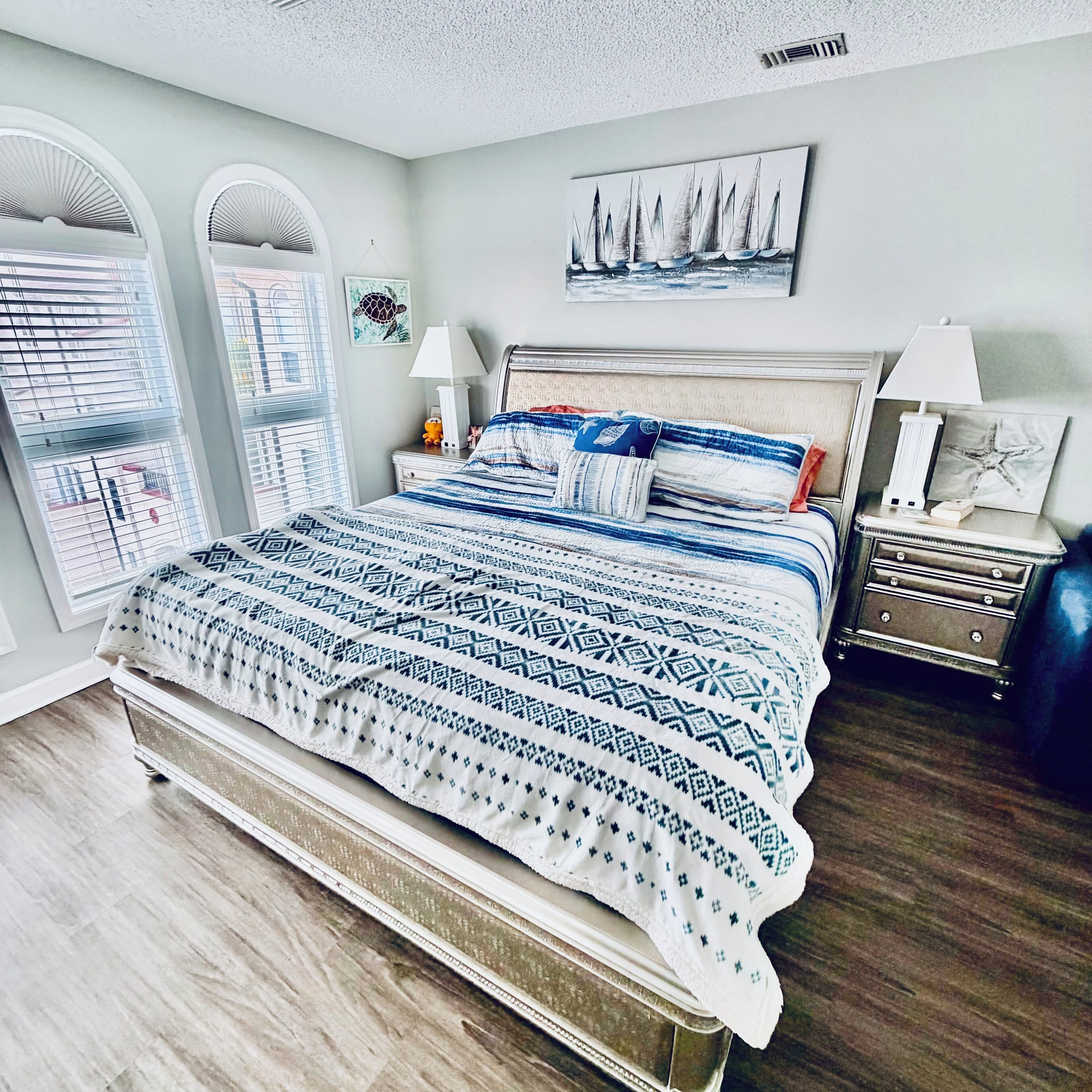 2 slaapkamers, een strijkplank/strijkijzer, wifi