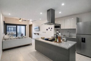 Interior - Condo Premium - Malecón | Vista al mar | Grupos 6+ (Mazatlán)