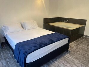 Deluxe Double Room | Free WiFi
