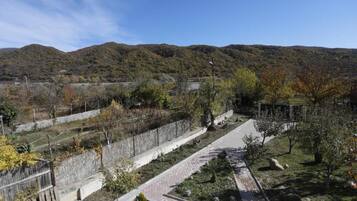 Habitación doble Deluxe, balcón, vista al jardín | Áreas de la propiedad