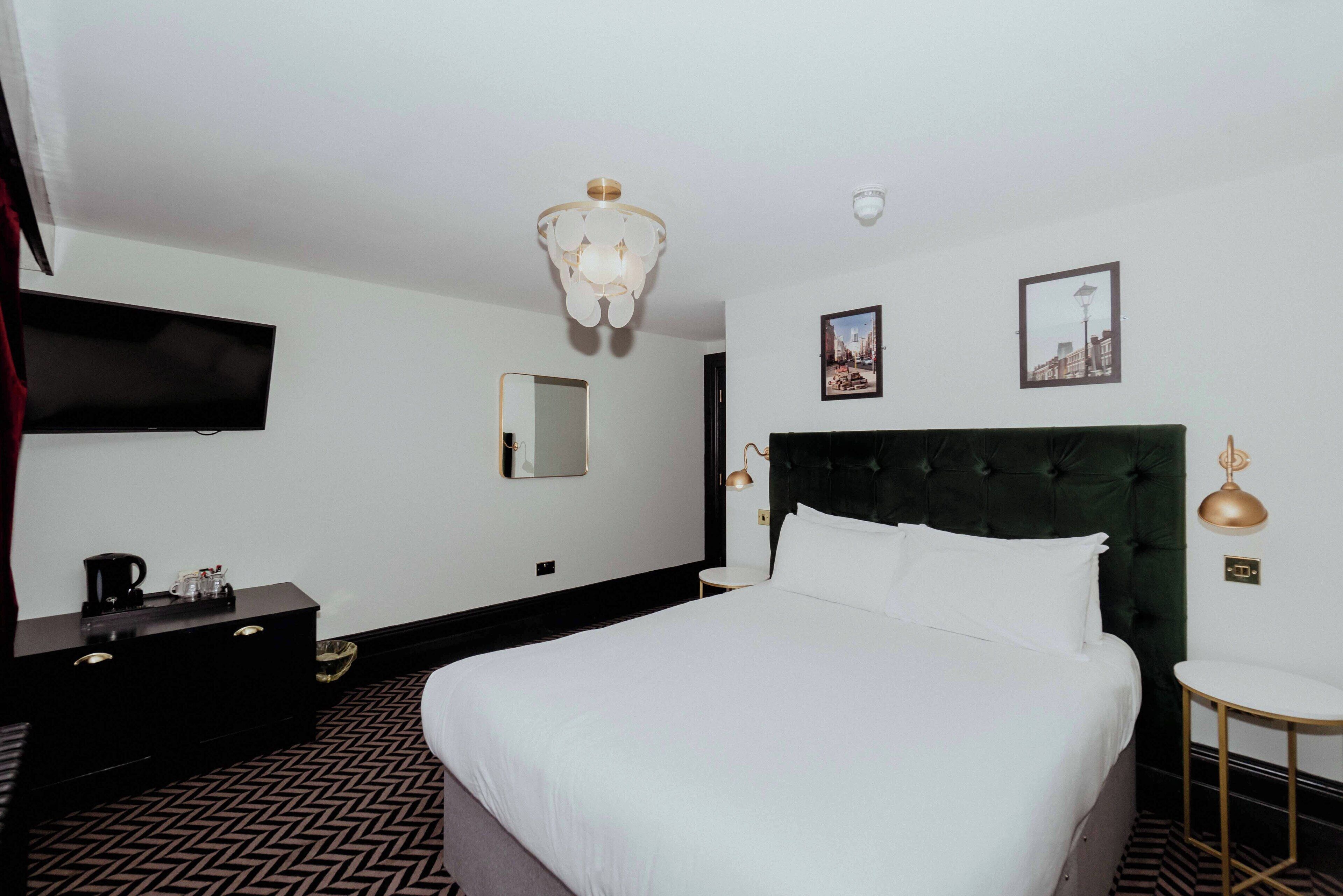 Kahden hengen classic-huone | Tallelokero huoneessa, yksilöllisesti sisustettu