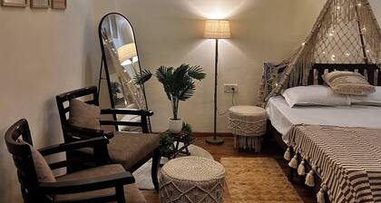 A studio apartment in the heart of Vrindavan