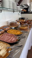 Desayuno bufé gratuito y diario