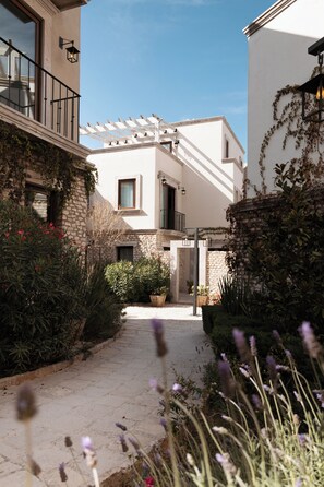 Property grounds - Trobbu Boutique Collection San Miguel de Allende - All Inclusive (San Miguel de Allende)
