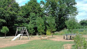 Property grounds - 4-PERSON CHALET (La Roche-sur-Yon)