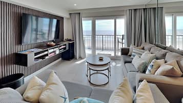 Condo (2 Bedrooms) | Property amenity