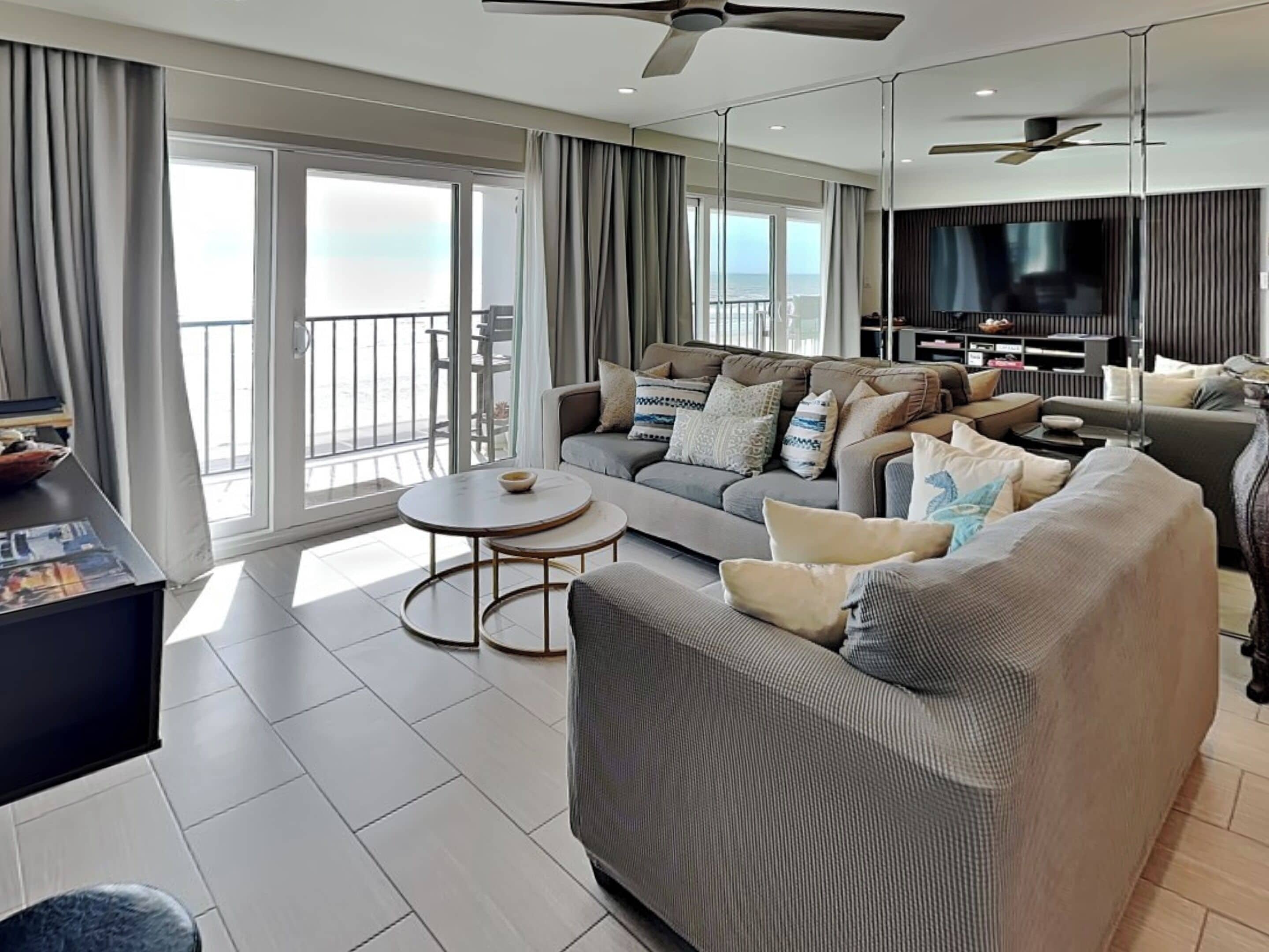 Leilighet (2 Bedrooms) | Oppholdsområde | TV