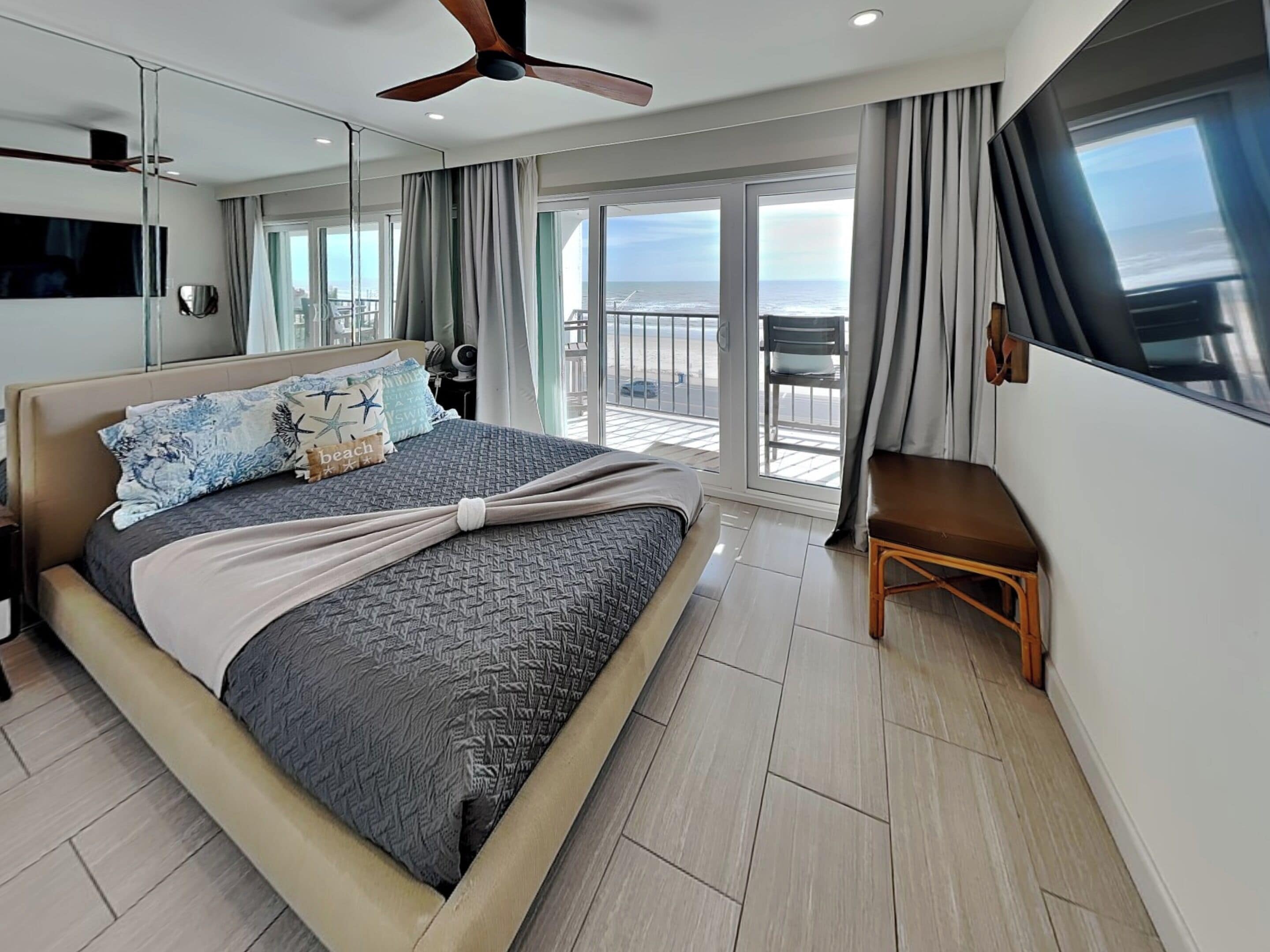 Condo (2 Bedrooms) | Property amenity
