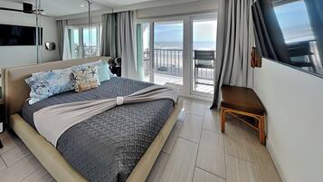 Condo (2 Bedrooms) | Property amenity