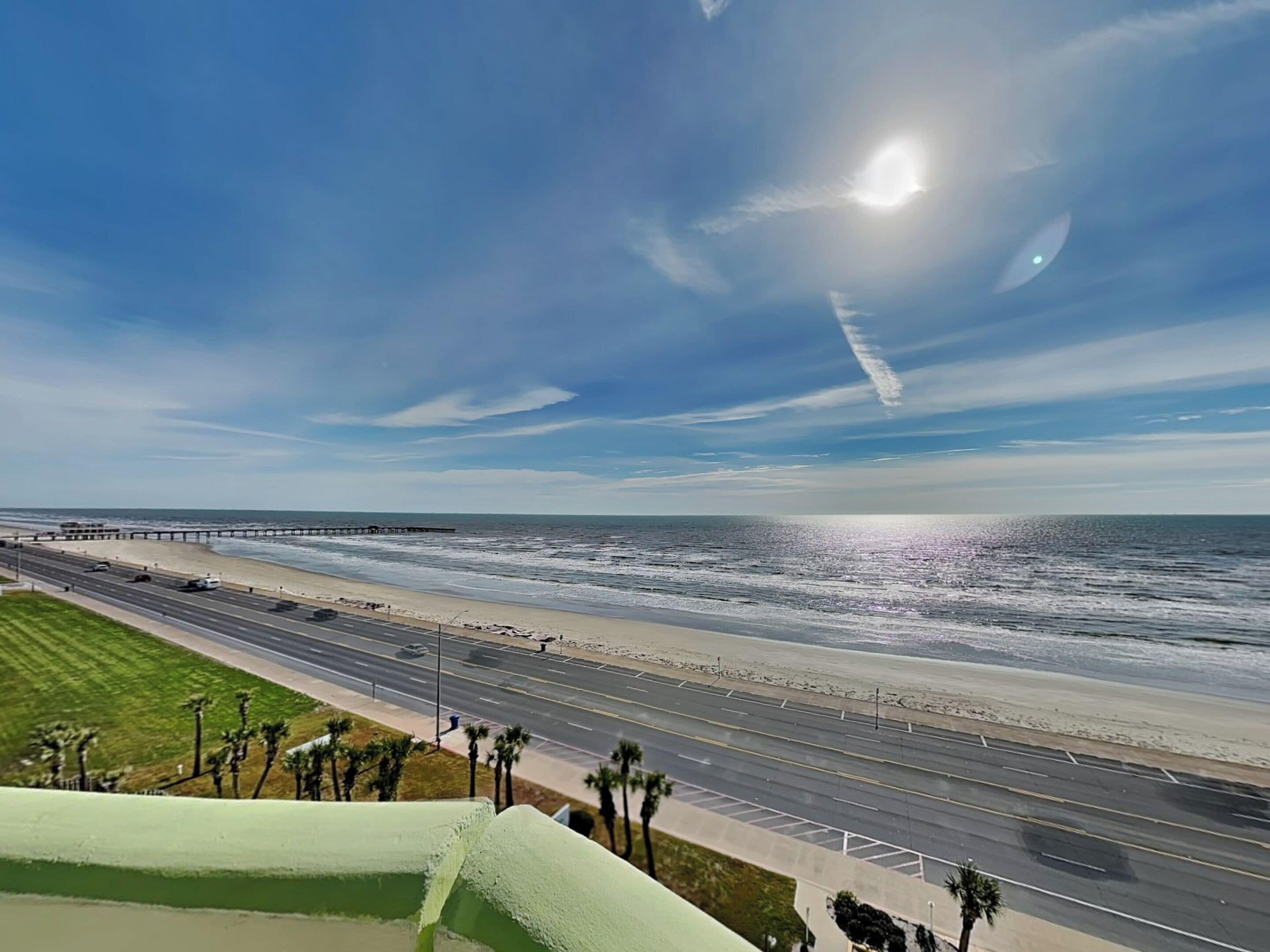 Condo (2 Bedrooms) | Property amenity