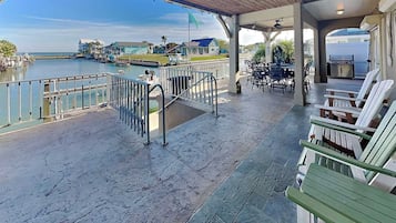 House (3 Bedrooms) | Property amenity