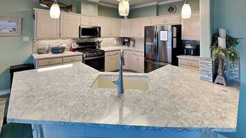 House (3 Bedrooms) | Property amenity