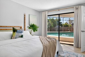 5 室のベッドルーム、アイロン / アイロン台、インターネット、ベッドシーツ