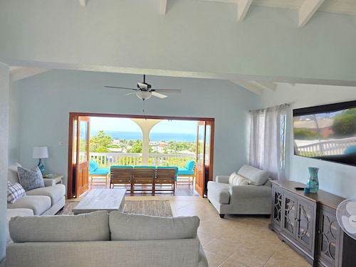 Lovely 3 bed home with  bedroom AC in St. James, overlooking the Caribbean Sea