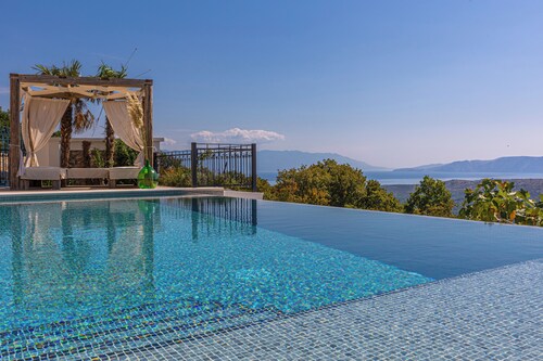 Vinodol Hilltop Estate