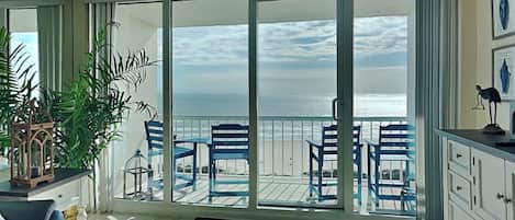 Condo (2 Bedrooms) | Property amenity