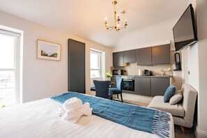 1 bedroom, iron/ironing board, Internet, bed sheets