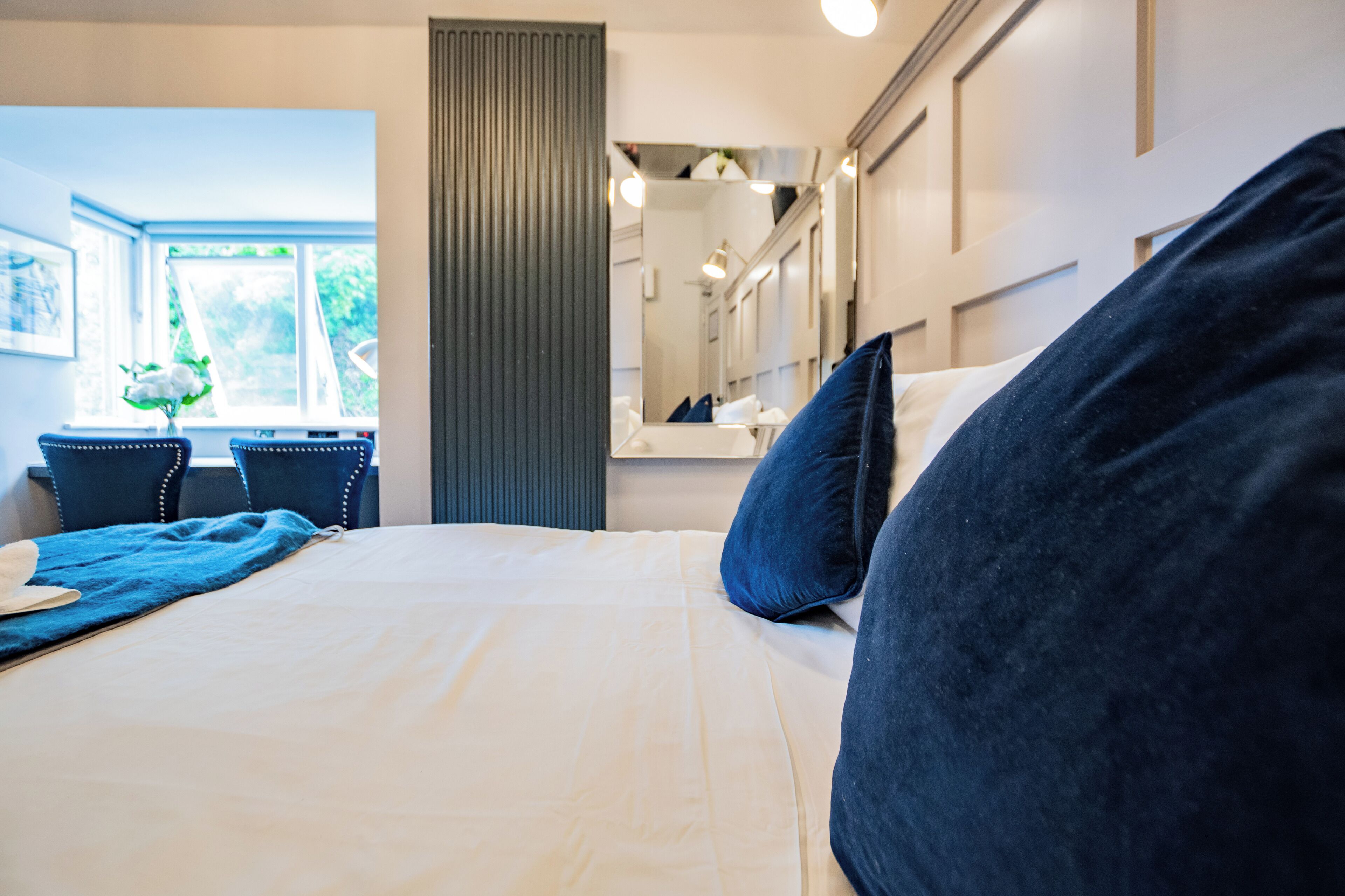 1 bedroom, iron/ironing board, internet, bed sheets