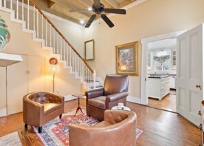 Télévision, cheminée