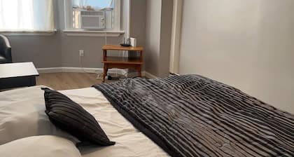 Spacious 4-bedroom townhome in quaint Atlantic City with AC