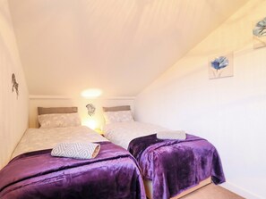 3 kamar tidur dan didekorasi berbeda-beda