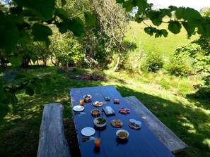 Khu ẩm thực ngoài trời