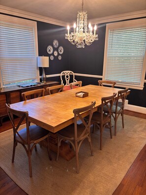 Dining - Prime Furniture Market Retreat- 4BR/3BA LESS than 1 mile from Furniture Market! (High Point)