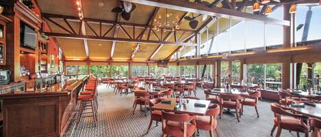 Bar (en la propiedad)