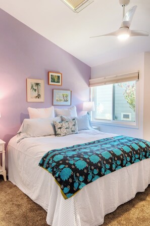 Iron/ironing board, WiFi, bed sheets - Ocean Oasis 2 bedroom/2 bathroom condo in the Seabluffe Community, Encinitas CA (Encinitas)
