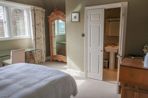 ห้องสแตนดาร์ดดับเบิล, วิวแม่น้ำ | Wi-Fi ฟรี