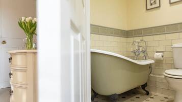 ์ํผ๋ฆฌ์ด๋ฃธ | ์์ค