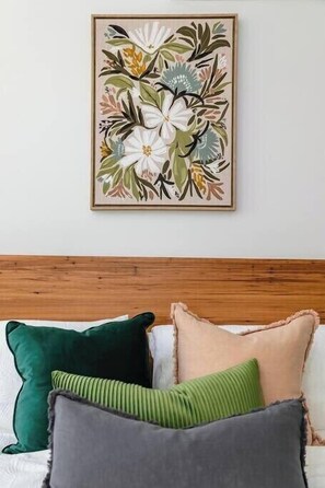 Bügeleisen/Bügelbrett, kostenloses WLAN, Bettwäsche