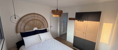 Acesso à internet, roupa de cama