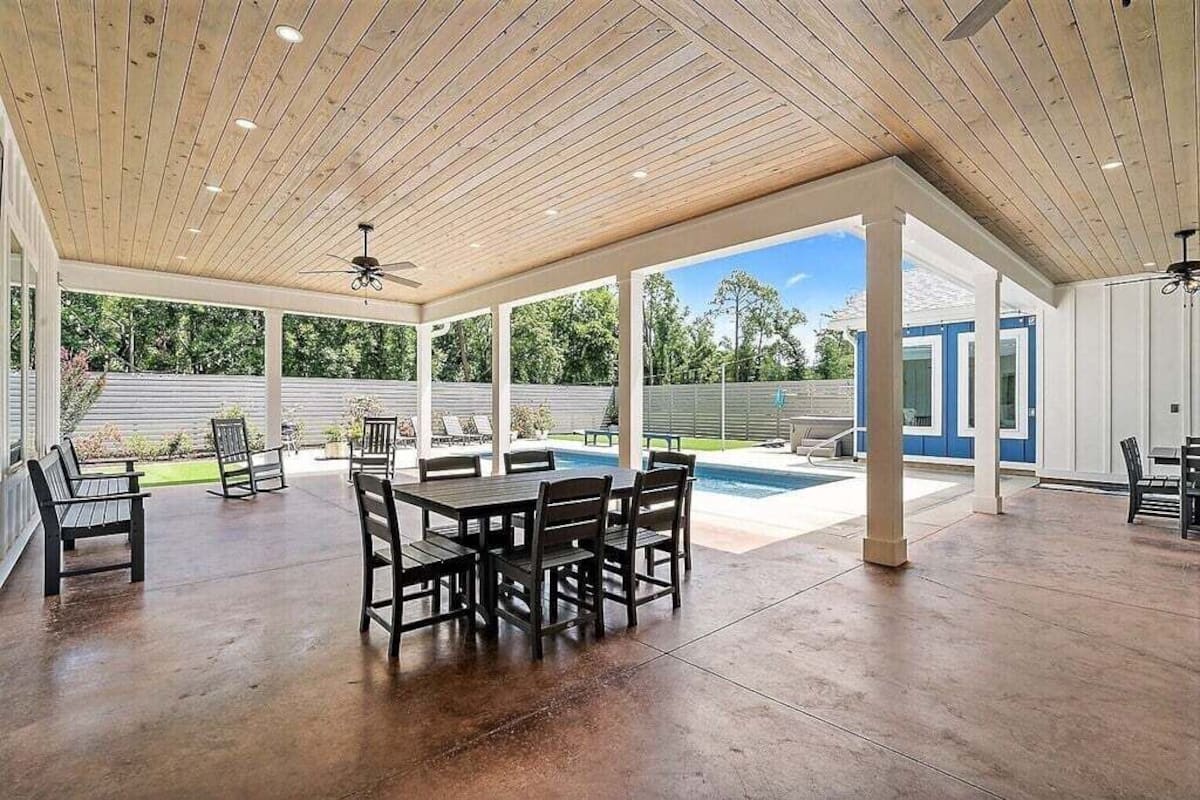 House, Multiple Beds, Pool Access, Pool View (Indigo Manor) | View from room