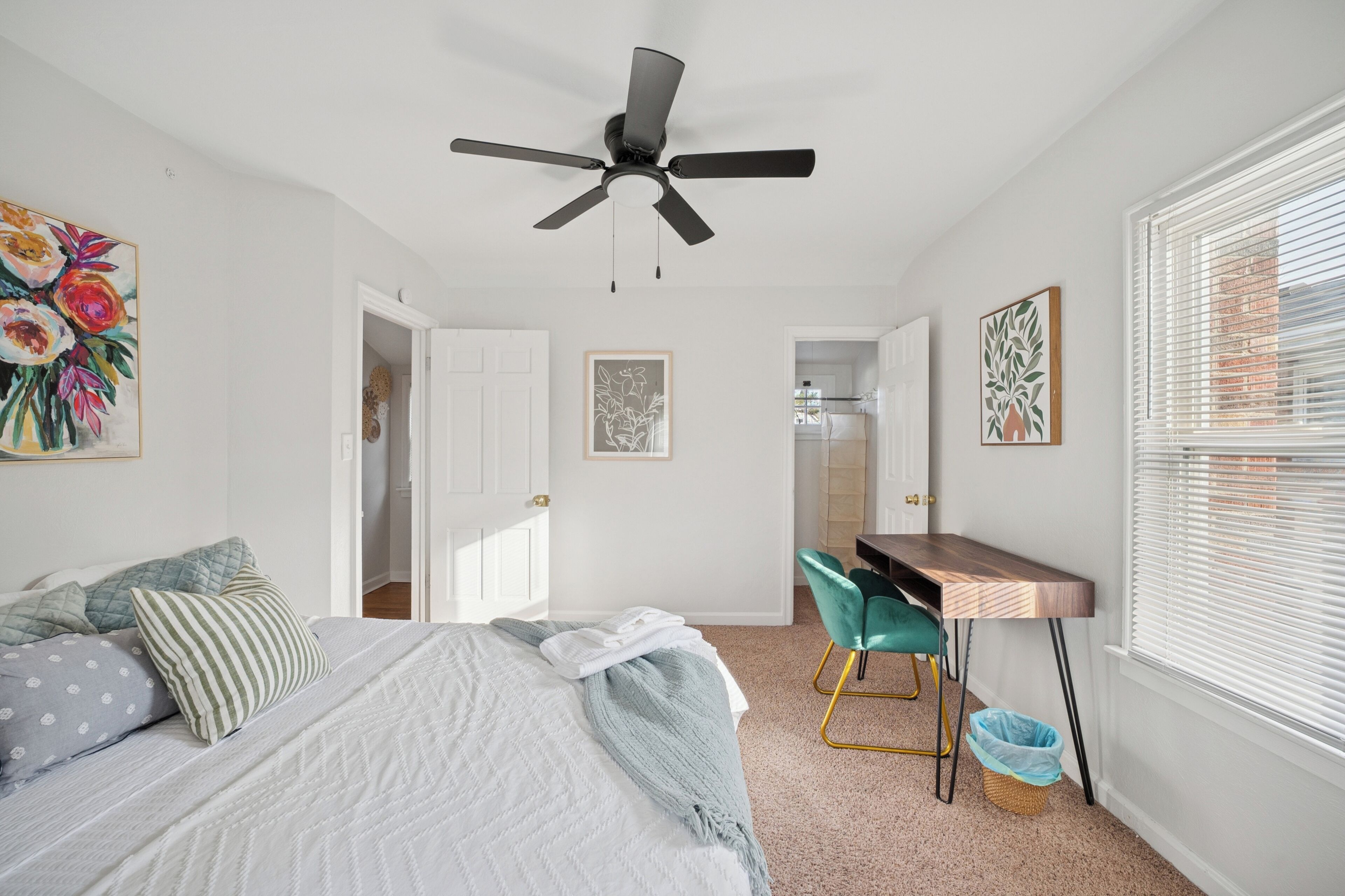 Wifi gratis y ropa de cama 