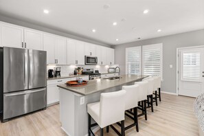 Fridge, microwave, oven, stovetop - Coastal Charm Estate | Pool, Golf + Luxury Style! (Selbyville)