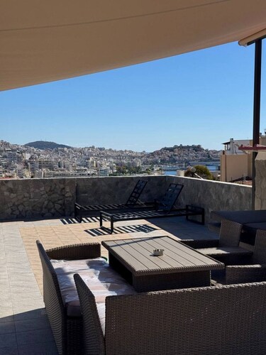 3-bedroom condo in phenomenal Kavala with AC and comfort
