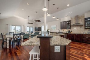 Dining - Anchor House | Pier, Boat Dock, & Gazebo Luxe Home (Ocean City)