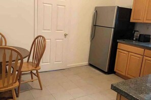 Interior - Charming 1-bedroom apartment with AC in Atlantic City (Atlantic City)