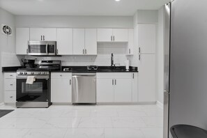 Private kitchen - Relaxed & Stylish Home in Baltimore (Baltimore)