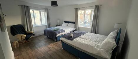 Iron/ironing board, WiFi, bed sheets