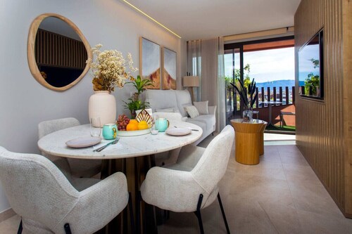 Luxury UCAM Studio | Desk & High-Speed Wi-Fi