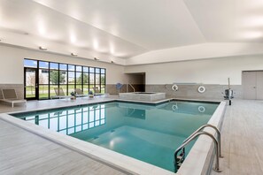 Indoor pool - Hilton Garden Inn Kansas City Riverside (Riverside)