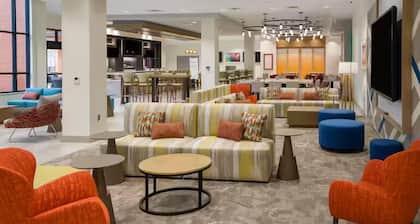 Hilton Garden Inn Kansas City Riverside