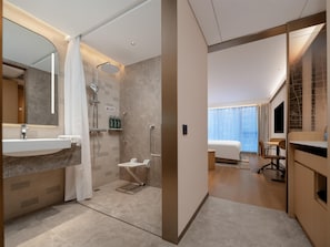 Room, 1 King Bed, Accessible | Bathroom